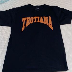 “Thotiana” oversized t-shirt